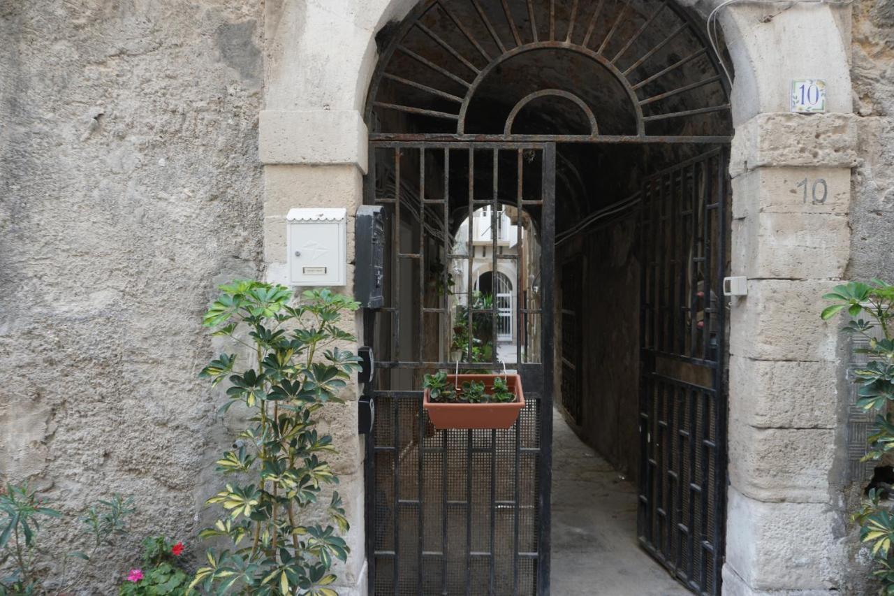 Ortigia Lifestyle 4 Seasons Villa Syracuse Exterior photo