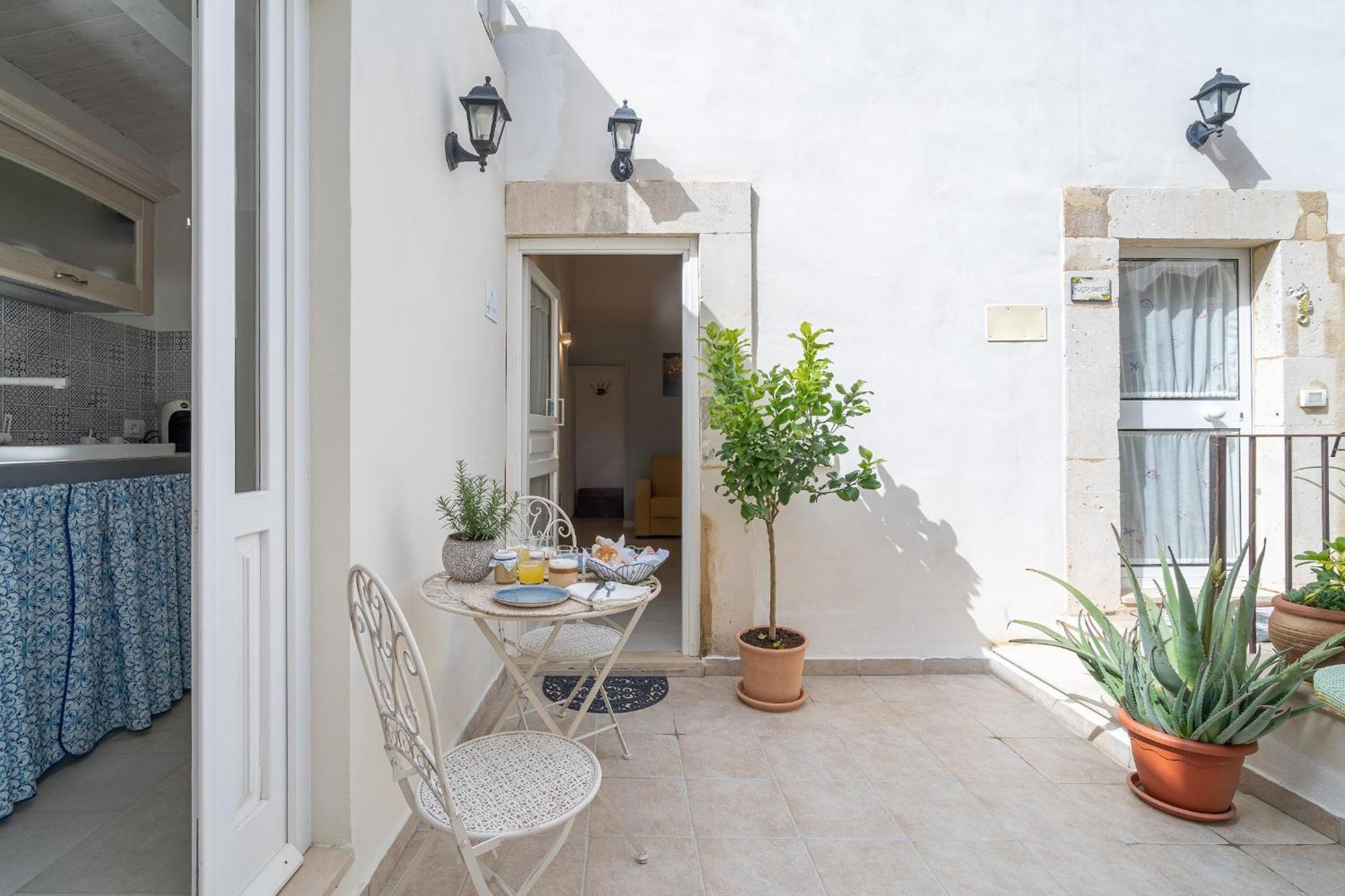 Ortigia Lifestyle 4 Seasons Villa Syracuse Exterior photo